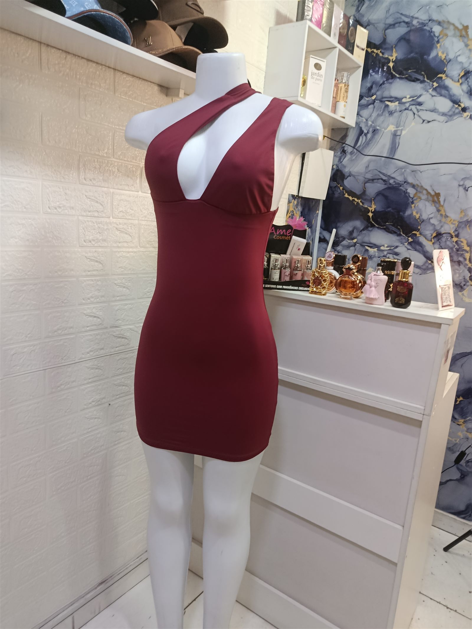 Vestido curto vinho